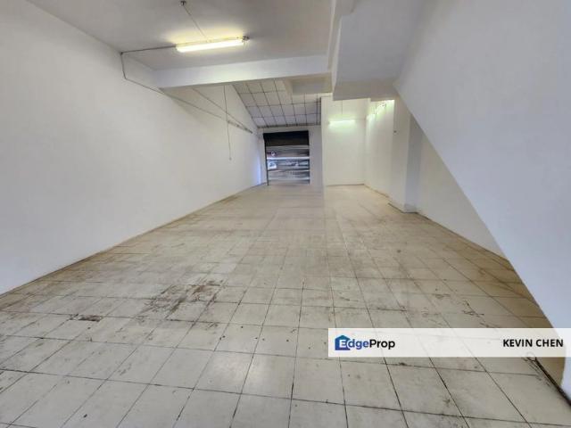 Shop for rent in Petaling, Subang Jaya