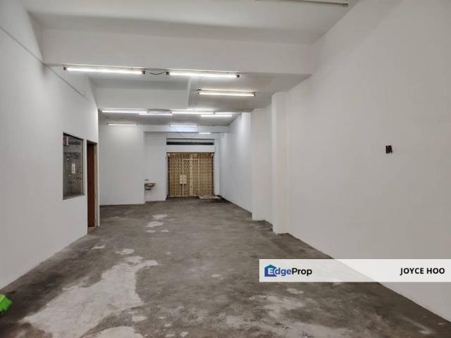 Shop for rent in Petaling, Subang Jaya