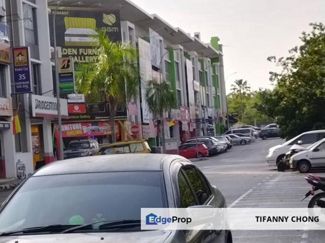Shop for rent in Kajang, Langat