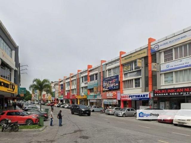 Shop for rent in Kajang, Langat