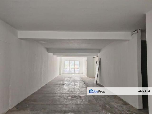 Shop for rent in Petaling, Subang Jaya