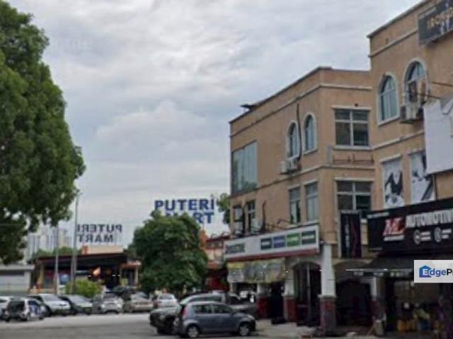 Shop for rent in Petaling, Subang Jaya