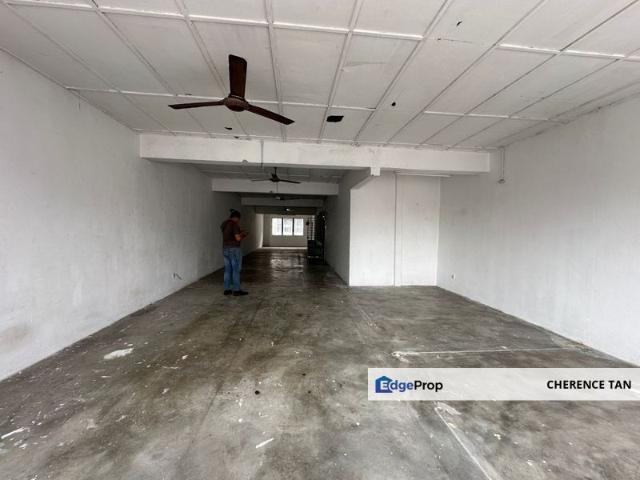 Shop for rent in Petaling, Subang Jaya