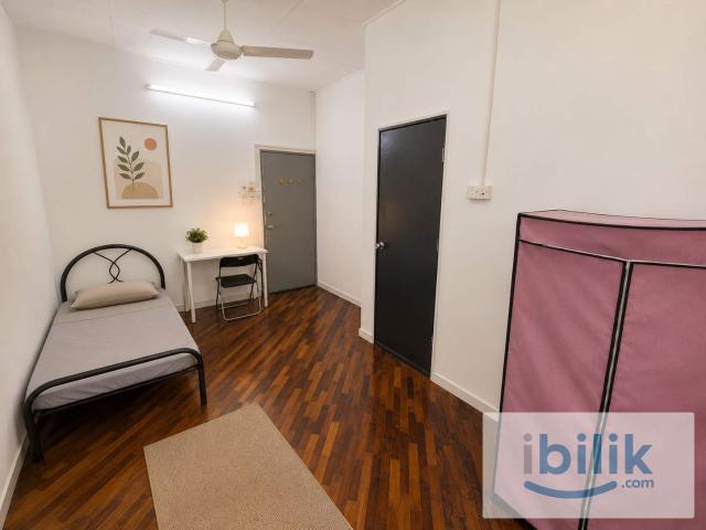 Room for rent in Petaling, Subang Jaya