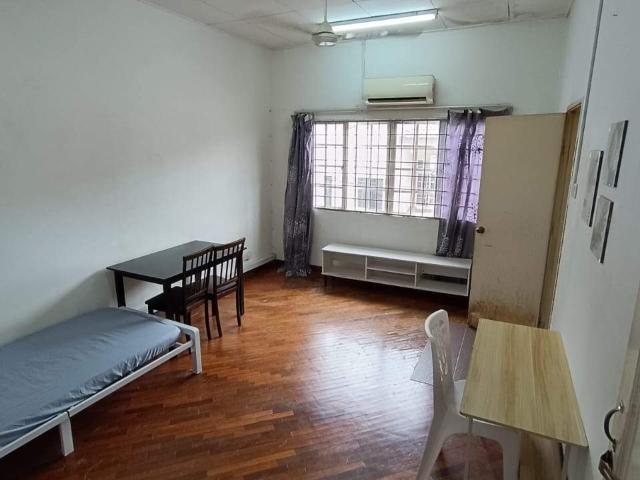 Room for rent in Petaling, Subang Jaya