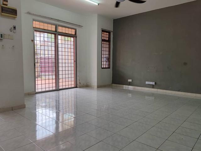 Terraced House for sale in Petaling, Subang Jaya