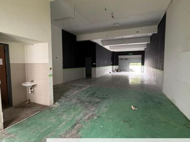 Shop for rent in Kajang, Langat