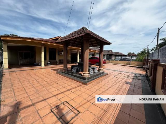 House for sale in Kajang, Langat