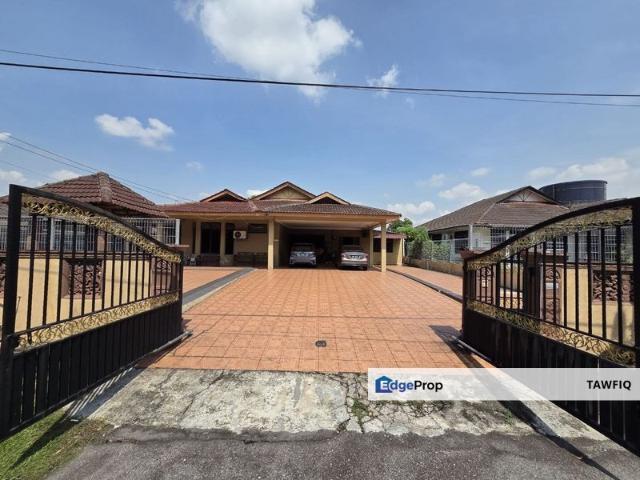House for sale in Kajang, Langat