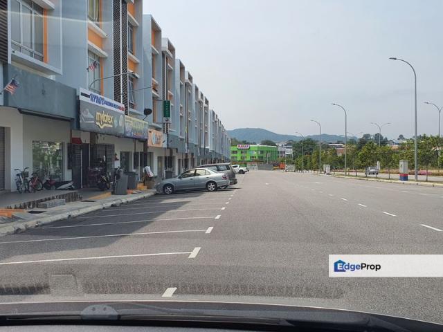 Shop for rent in Pulau Sebang, Malaka