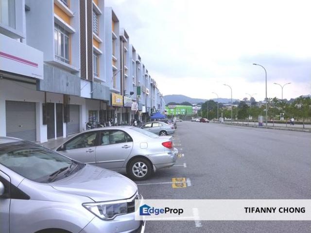Shop for rent in Pulau Sebang, Malaka