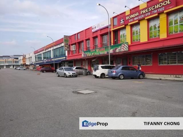 Shop for rent in Pulau Sebang, Malaka