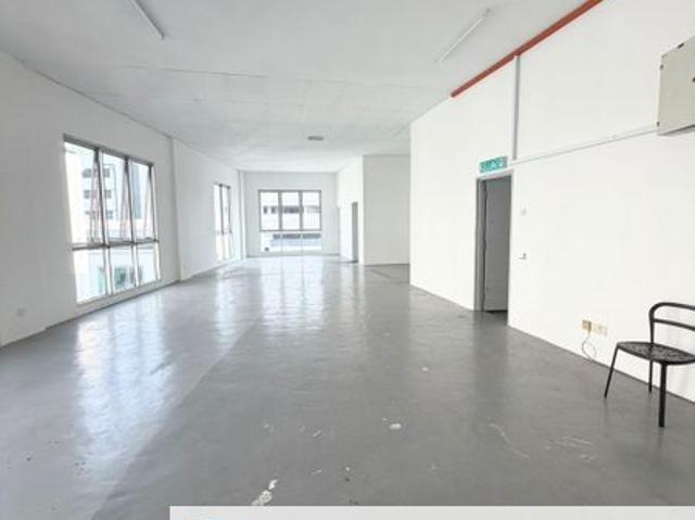 Shop for rent in Bandar Saujana Putra, Kuala Langat