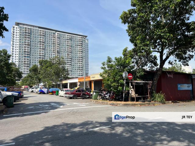 Shop for rent in Saujana, Selangor