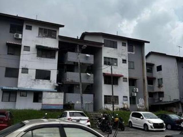 Flat for sale in Bukit Ledang, Johor