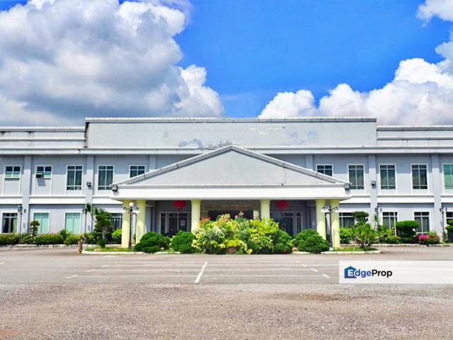 Shop for sale in Sendayan Village, Negeri Sembilan