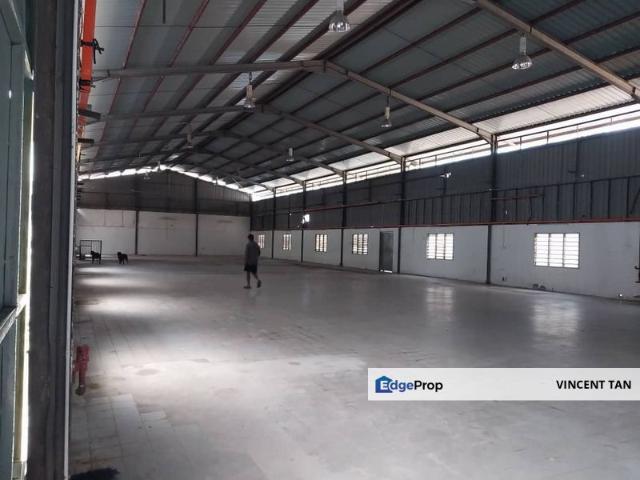 Warehouse for rent in Sendayan Village, Negeri Sembilan