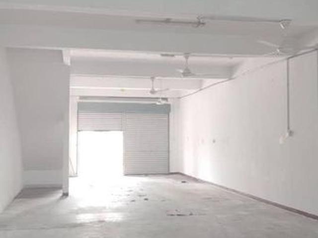 Shop for sale in Simpang Pulai, Majlis Bandaraya Ipoh