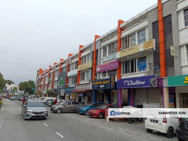 Shop for rent in Kajang, Langat