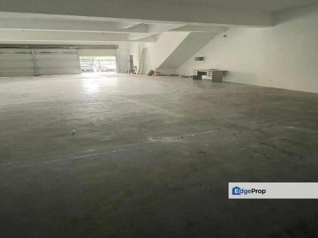 Shop for rent in Kajang, Langat