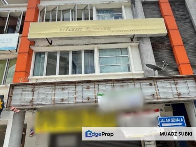 Shop for rent in Kajang, Langat