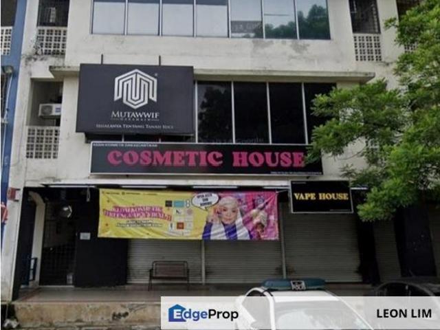 Shop for rent in Kajang, Langat