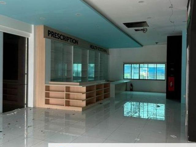 Shop for rent in Kajang, Langat