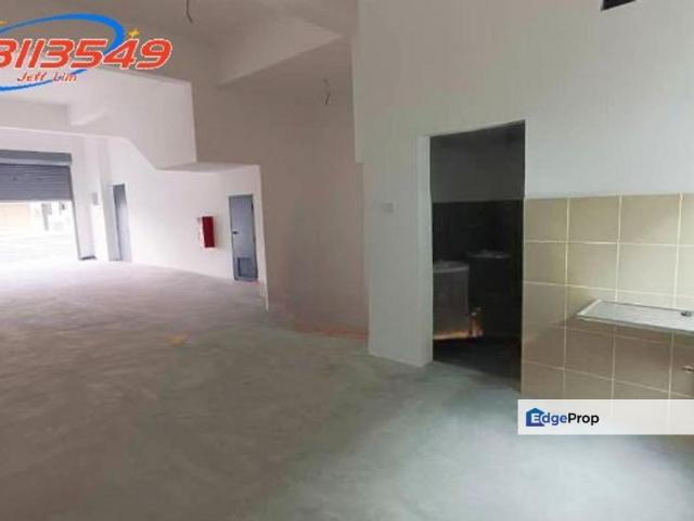 Shop for rent in Kajang, Langat