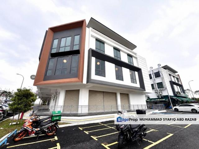 Shop for rent in Kajang, Langat
