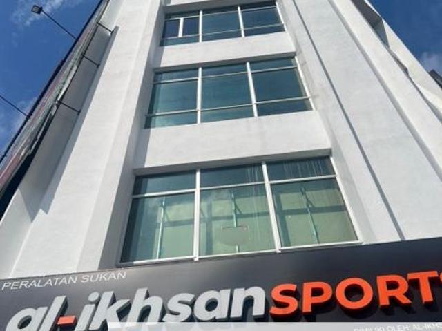 Shop for rent in Kajang, Langat