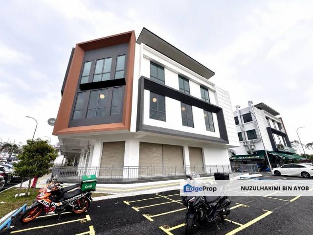 Shop for rent in Kajang, Langat