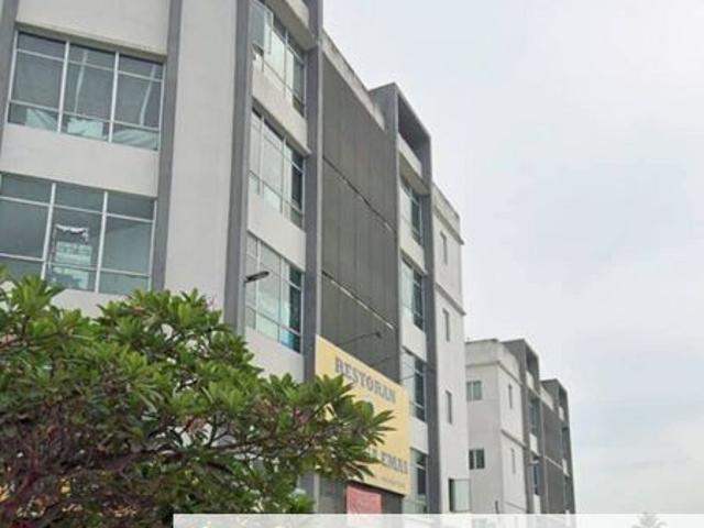 Shop for rent in Kajang, Langat