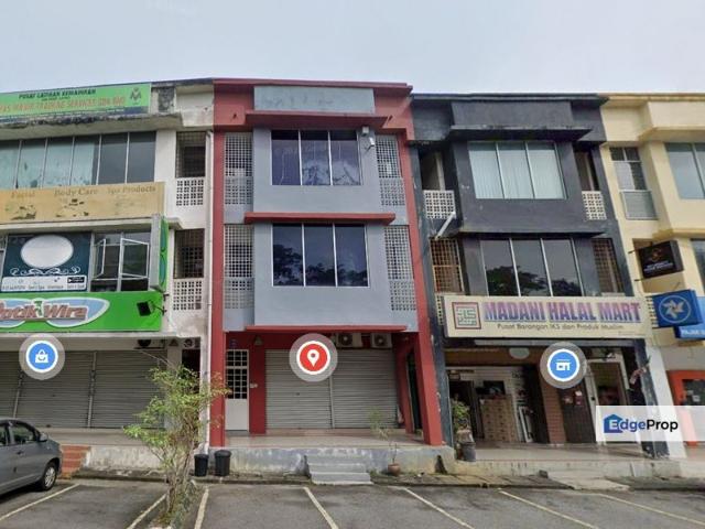 Shop for rent in Kajang, Langat