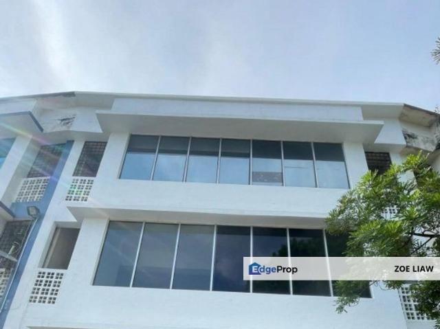 Shop for rent in Kajang, Langat