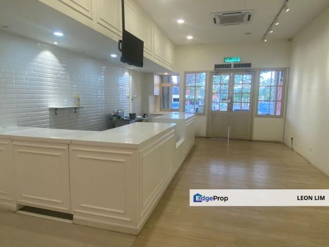 Shop for rent in Kajang, Langat
