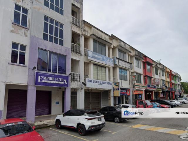Shop for rent in Kajang, Langat