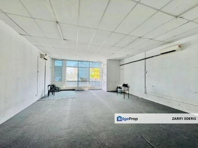 Shop for rent in Kajang, Langat