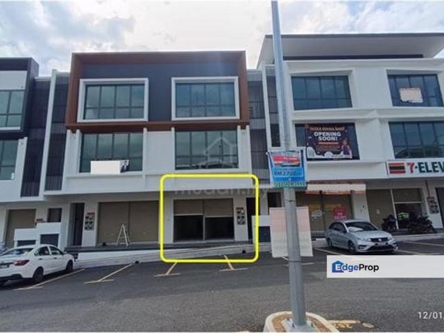 Shop for rent in Kajang, Langat