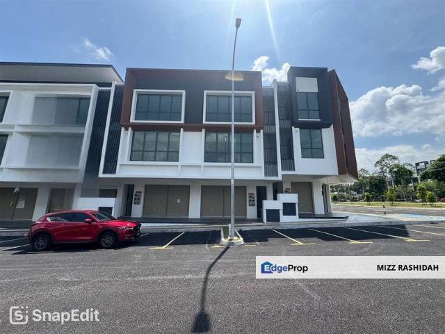 Shop for rent in Kajang, Langat