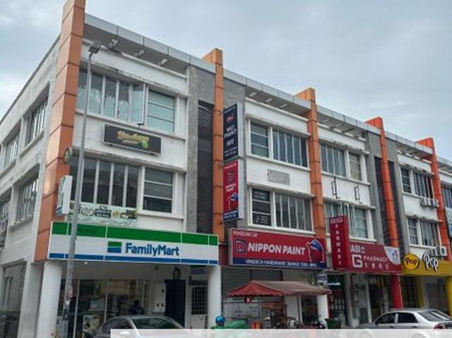 Shop for rent in Kajang, Langat