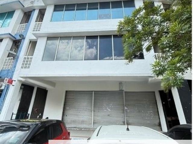 Shop for rent in Kajang, Langat