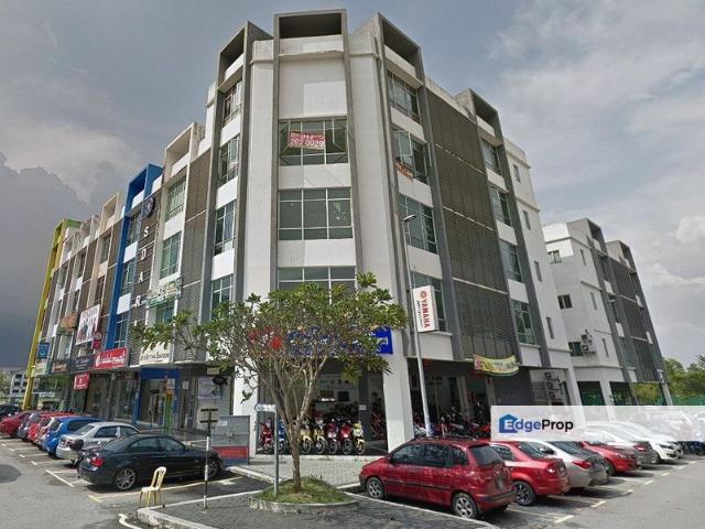Shop for rent in Kajang, Langat