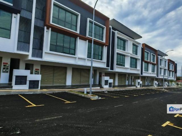 Shop for rent in Kajang, Langat