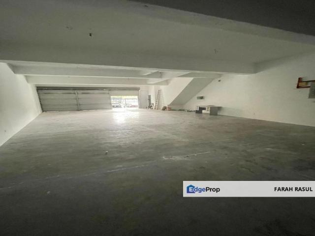 Shop for rent in Kajang, Langat