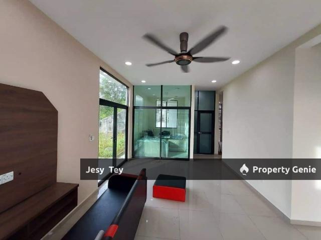 Terraced House for sale in Bina Park, Masai