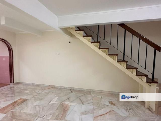 House for sale in Petaling, Damansara Damai
