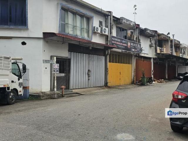 Warehouse for rent in Petaling, Damansara Damai