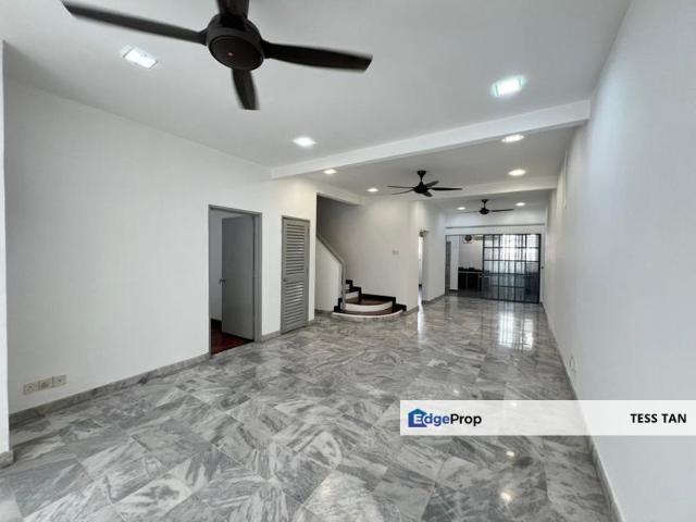 House for sale in Petaling, Damansara Damai