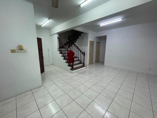 Terraced House for rent in Country Heights Damansara, Kuala Lumpur