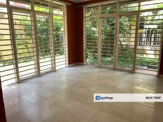 House for sale in Petaling, Damansara Damai
